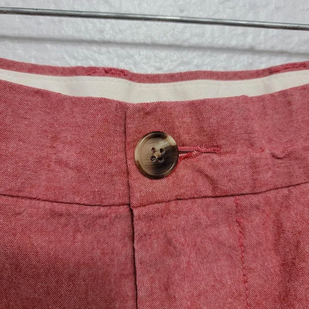 Old Navy Flat Front Shorts Red Size 32